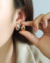 Load image into Gallery viewer, Pure 18K Two-tone Water Drop Gold Earrings, Simple and Stylish Earrings, U Shape Earrings, Gold Hoop Earrings, Minimalist Earrings Gold