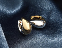 Load image into Gallery viewer, Pure 18K Two-tone Water Drop Gold Earrings, Simple and Stylish Earrings, U Shape Earrings, Gold Hoop Earrings, Minimalist Earrings Gold