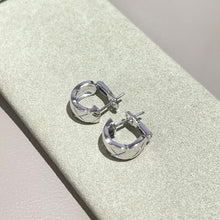 Load image into Gallery viewer, Crush Earrings in 18k White Gold, Quilted Hoop Earrings, Luxury Gift for Her, Minimalist Fine Jewelry, Elegant Everyday Earrings