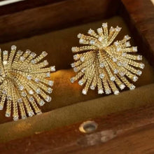 Load image into Gallery viewer, 18K Gold 0.66ct Natural Diamond Stud Earrings, Elegant Fine Jewelry for Women
