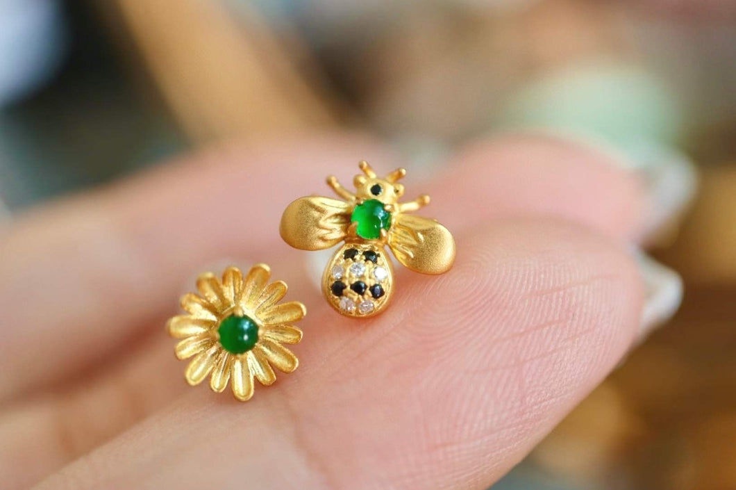 18K Yellow Gold Natural Top Green Type A Jadeite Jade Diamond Earrings, Gold Bee Earrings, Natural Jade Earrings, Stylish Earrings, Green Jade Earrings, Diamond Earrings