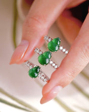 Load image into Gallery viewer, 18K White Gold Natural Top Green Type A Jadeite Jade Gourd 葫芦 Diamond Ring, Stylish Rings, Gold Diamond Ring, Real Diamond Ring, Wedding Ring
