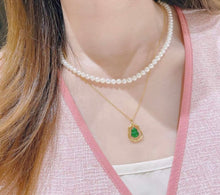 Load image into Gallery viewer, 18K Yellow Gold Natural Top Green Type A Jadeite Jade Gourd Pendant (Gold Necklace Chain Included), Natural Jade Gourd Pendant, Stylish Pendant
