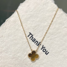 Load image into Gallery viewer, 18K Yellow Gold Tiger’s Eye Clover Pendant Necklace, Lucky Clover Charm, Fine Jewelry Gift for Her
